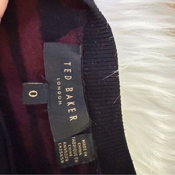 ɢᴜᴄ ᴛᴇᴅ ʙᴀᴋᴇʀ ᴛɪɢᴇʀ ꜱᴛʀɪᴘᴇꜱ ʟᴏɴɢ ꜱʟᴇᴇᴠᴇ ᴘᴜʟʟᴏᴠᴇʀ ᴄᴀʀᴅɪɢᴀɴ ᴄʀᴏᴘ ꜱᴡᴇᴀᴛᴇʀ - Picture 4 of 13